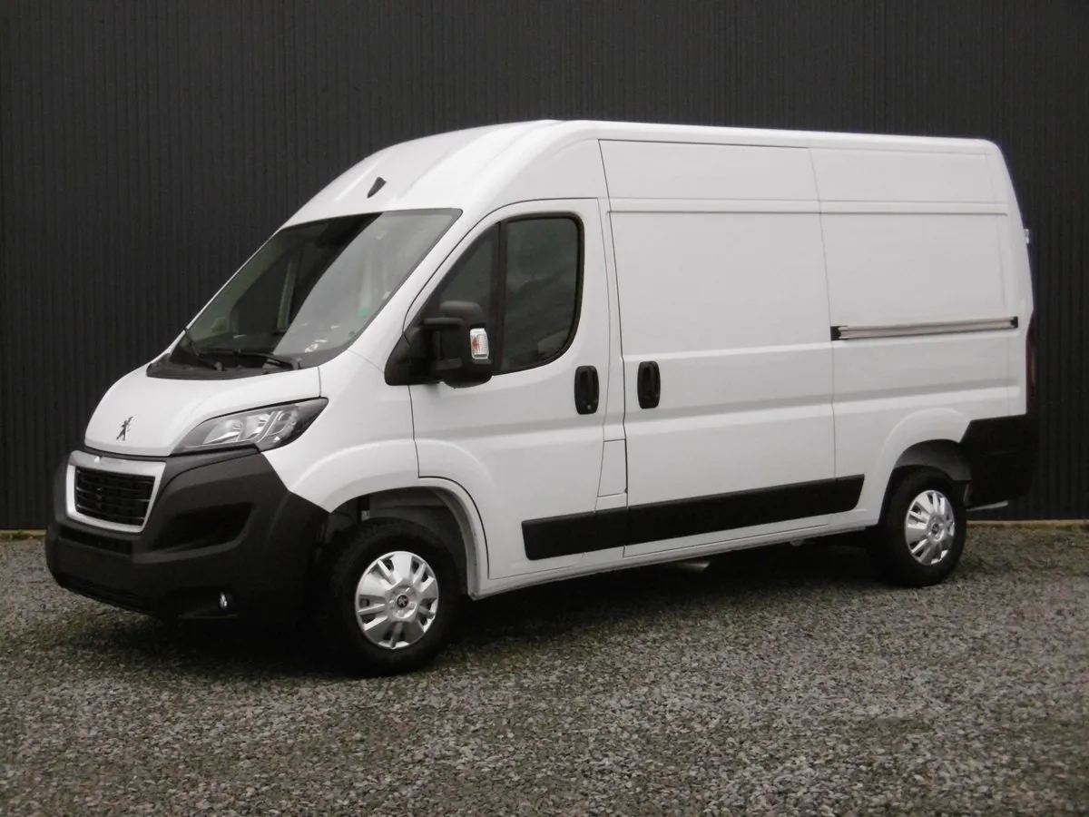 Peugeot BOXER FOURGON TOLE L2H2 BLUEHDI 165 ASPHALT Image 1